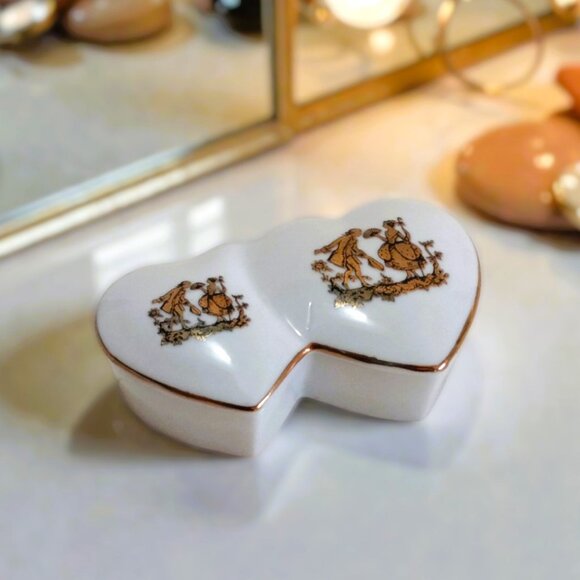 Vintage 1950's Porcelain-Double Heart Shaped-Gold Trim-Lady Angela Trinket Box - Picture 1 of 12